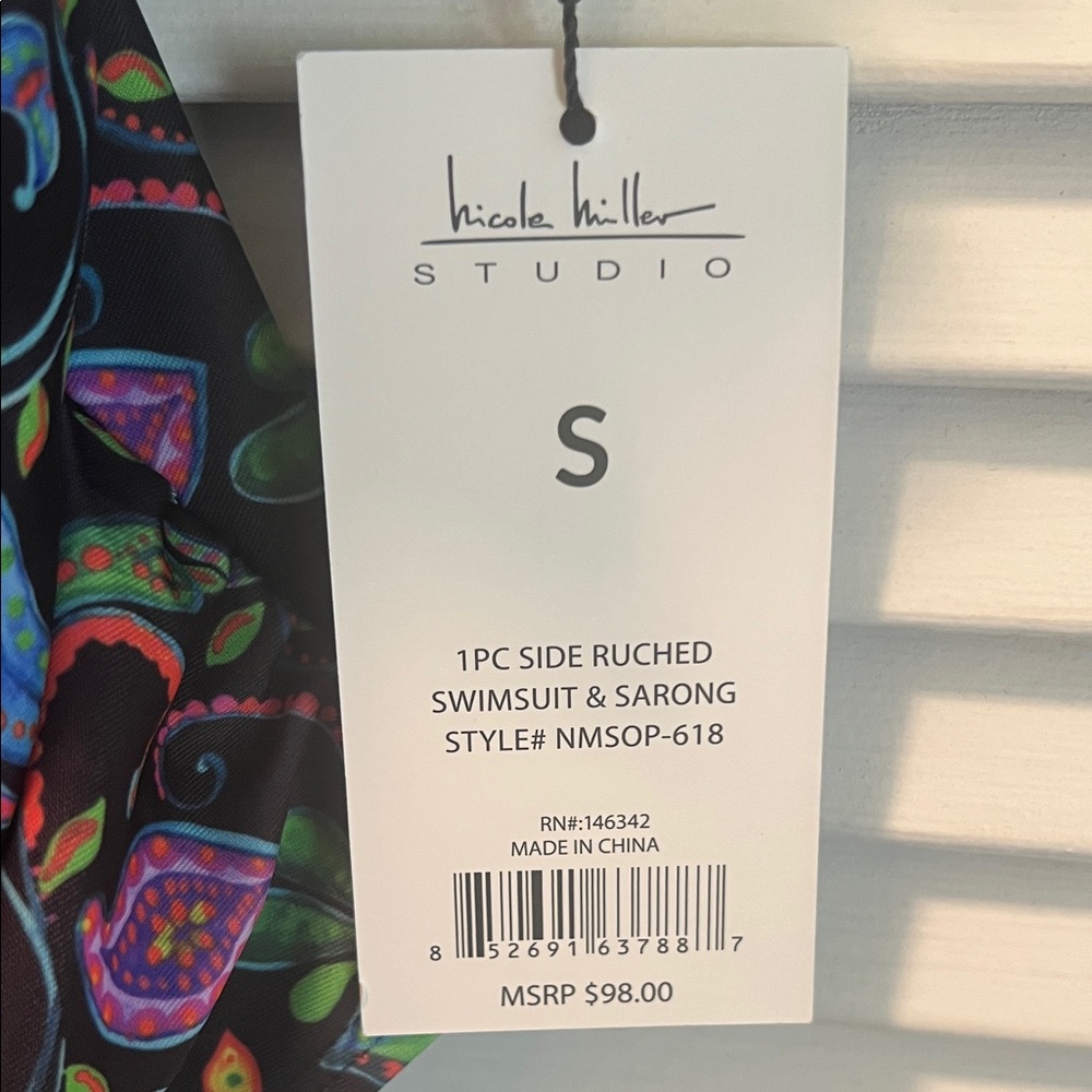#1578** Nicole Miller Studio Colorful Floral Swimsuit/Sarong. Make An Offers - Picture 4 of 14